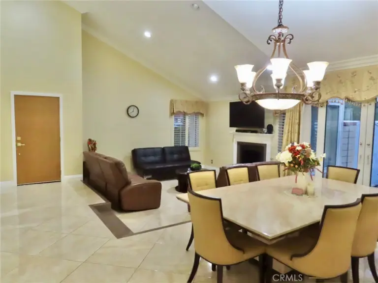 1146 Dawn Ridge Way, Covina