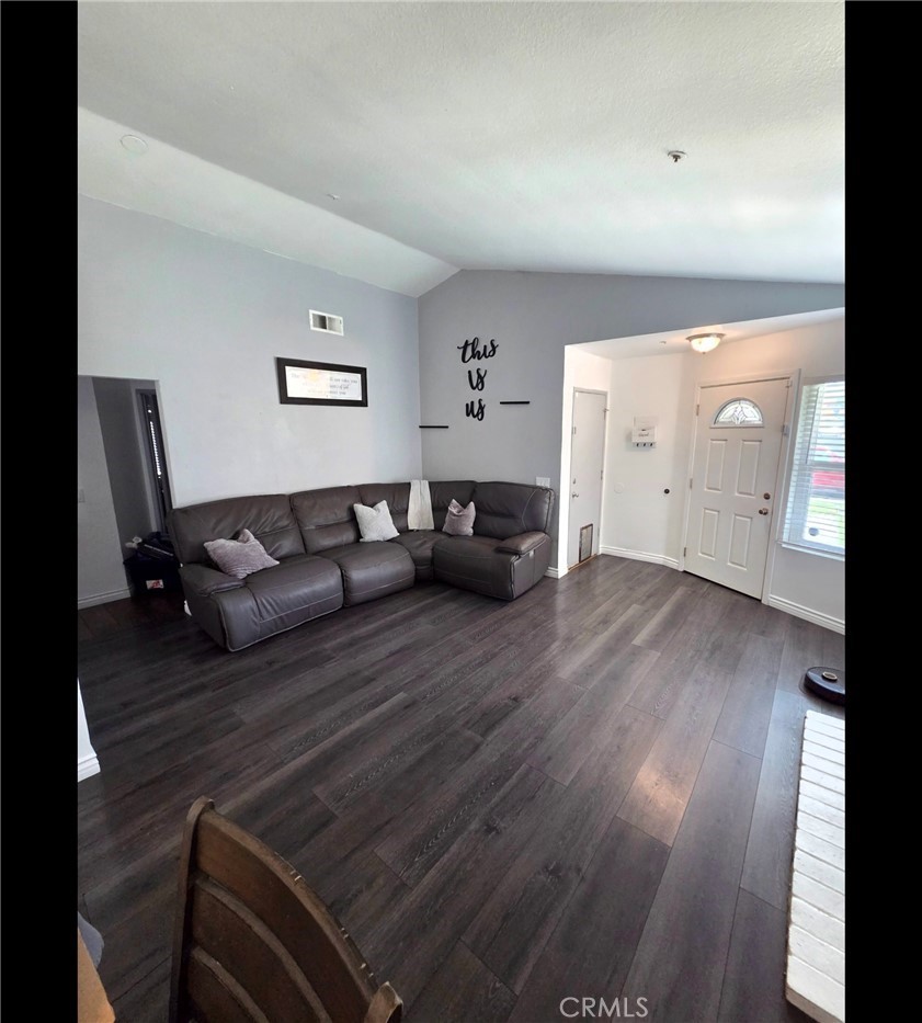 11466 Silver Spur Avenue, Fontana