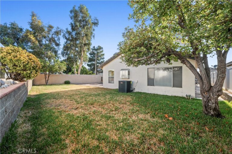 11495 Sherwood Court, Fontana