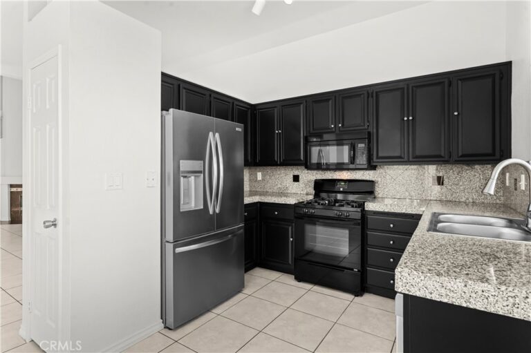 11495 Sherwood Court, Fontana