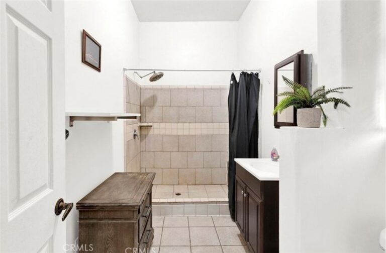 1151 W Mission, Pomona