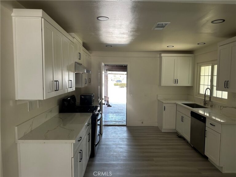 1173 S Cactus Avenue #3, Rialto