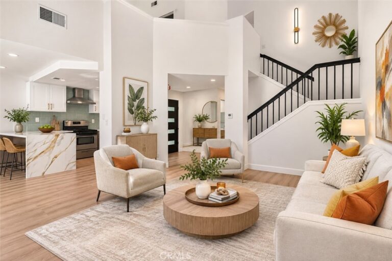 11821 Aurora Court, Fontana