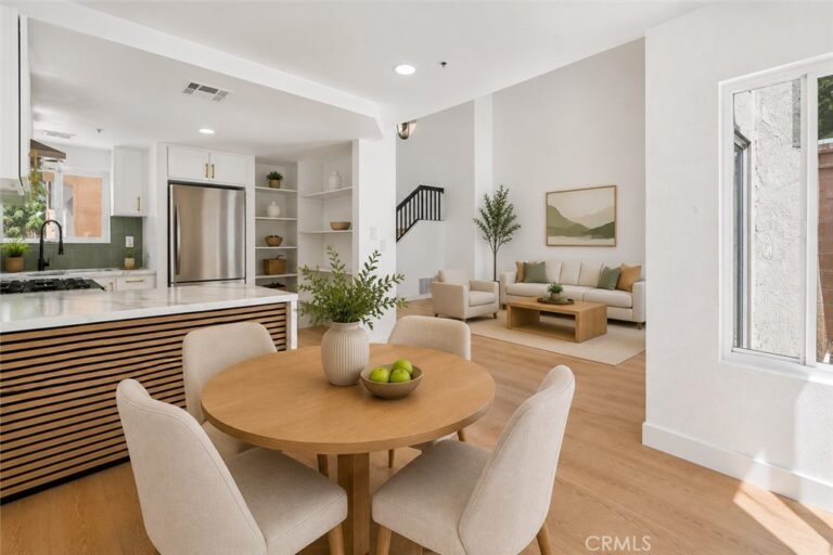 11821 Aurora Court, Fontana