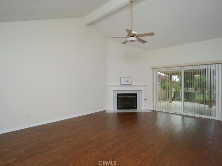 1188 Upland Hills, Upland