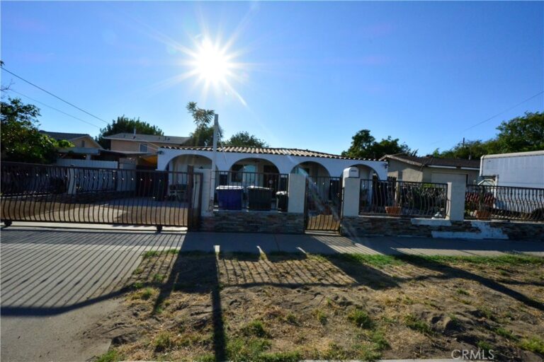 1214 S Sultana, Ontario