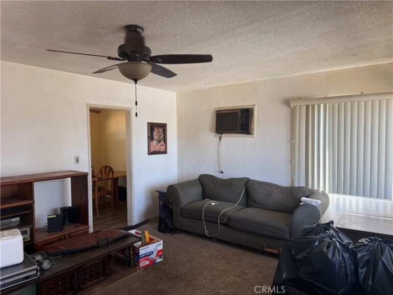 1220 S Vecino, Glendora