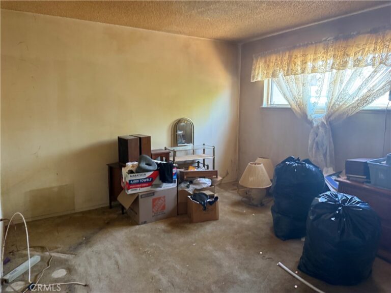 1220 S Vecino, Glendora