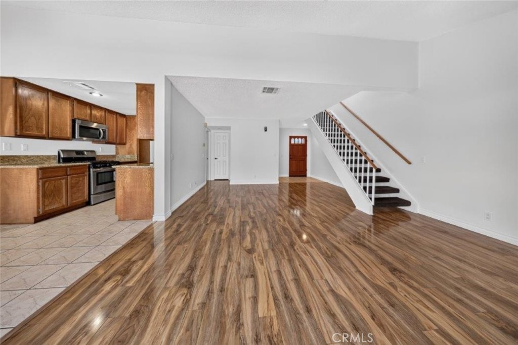 1239 Glenview Lane, Glendora