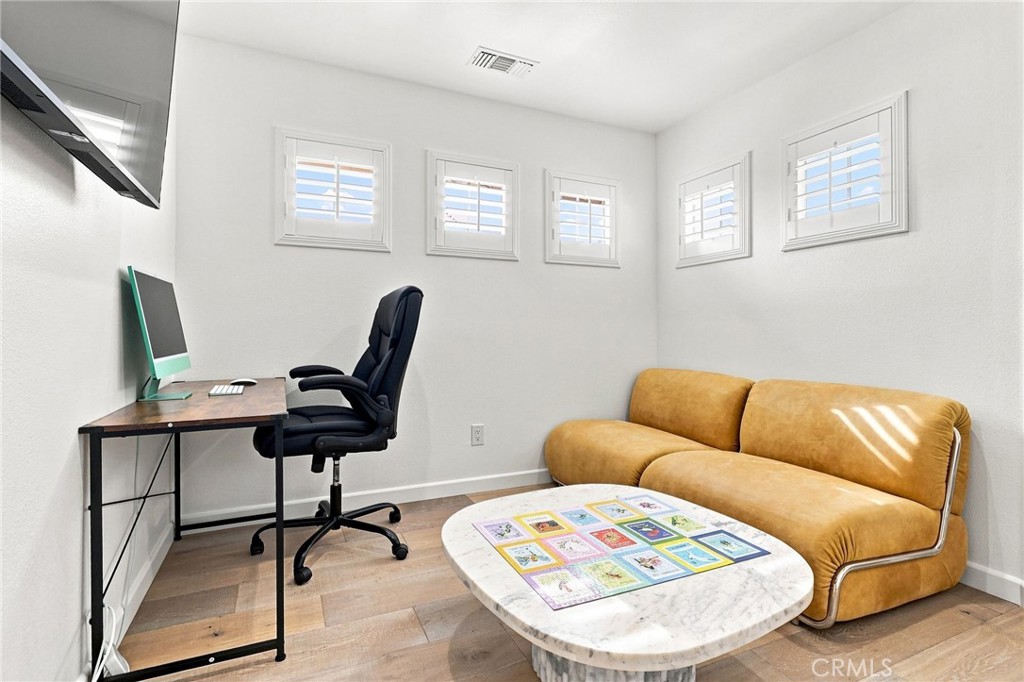124 Grand Oaks, Glendora