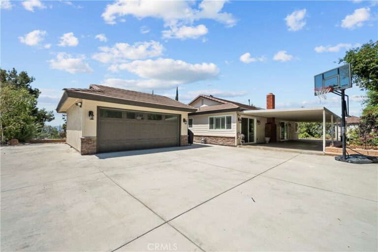 1243 S Stephora, Glendora