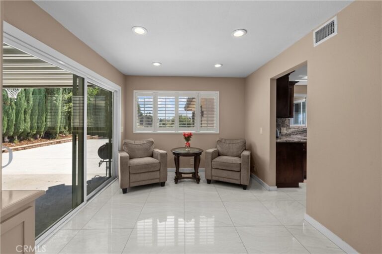 1243 S Stephora, Glendora