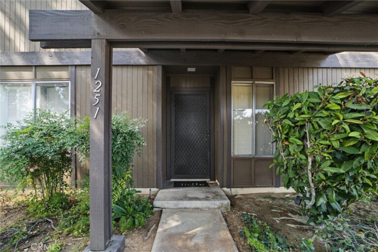 1251 Bonnie Glen Lane, San Dimas