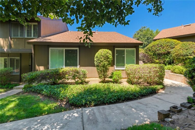 1268 Tarryglen Ln, San Dimas