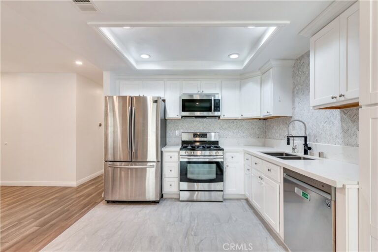 1268 Tarryglen Ln, San Dimas