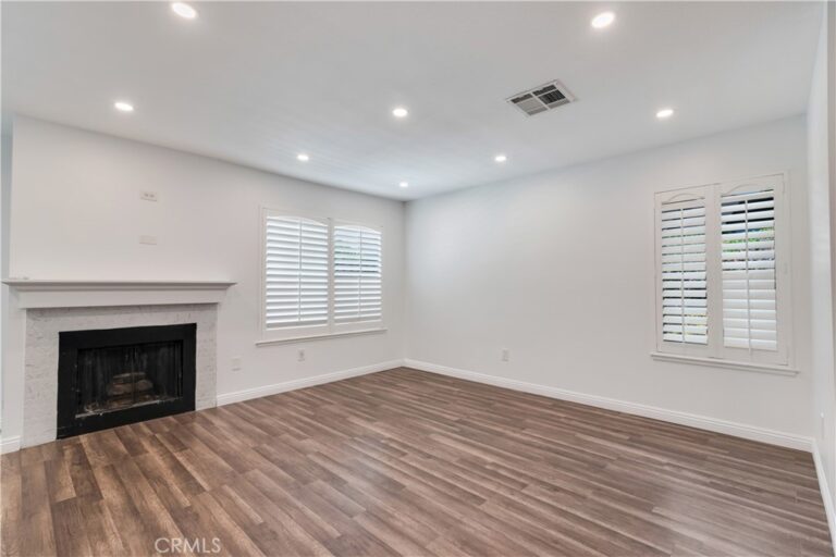 1268 Tarryglen Ln, San Dimas