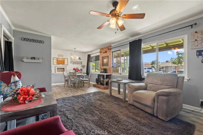 128 N Walnuthaven Drive, West Covina
