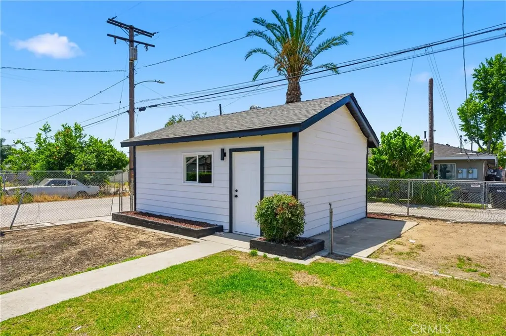 12940 4th, Chino
