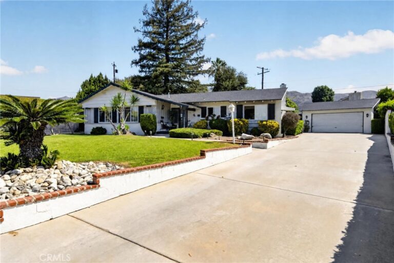 130 Wagonwheel Road, Glendora