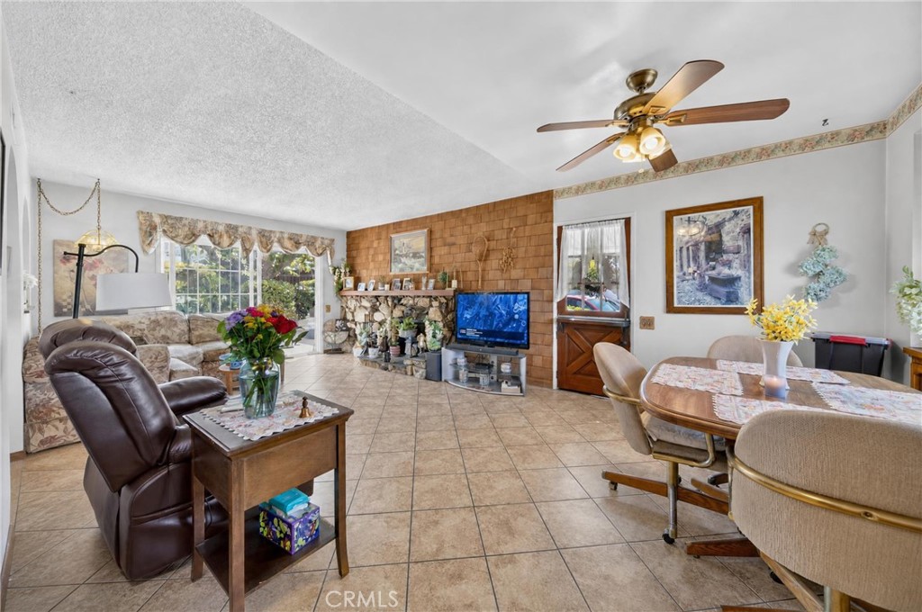 130 Wagonwheel Road, Glendora