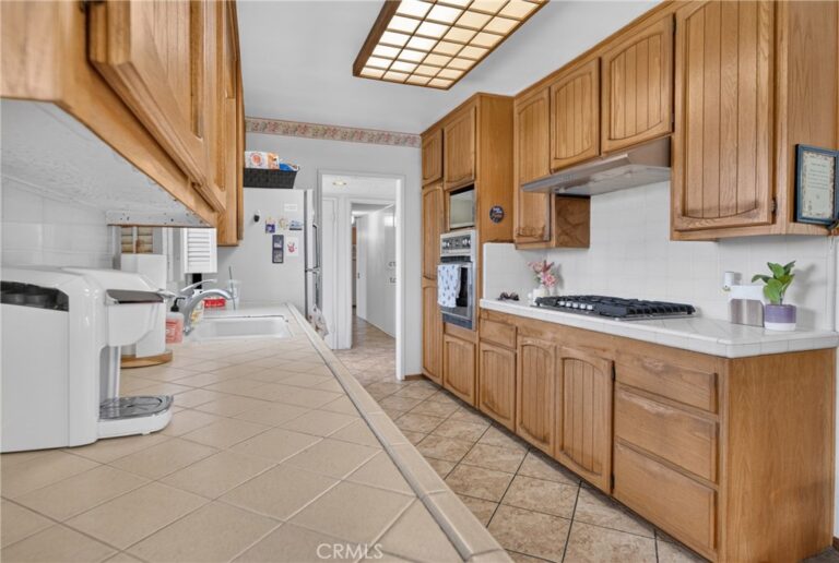 130 Wagonwheel Road, Glendora