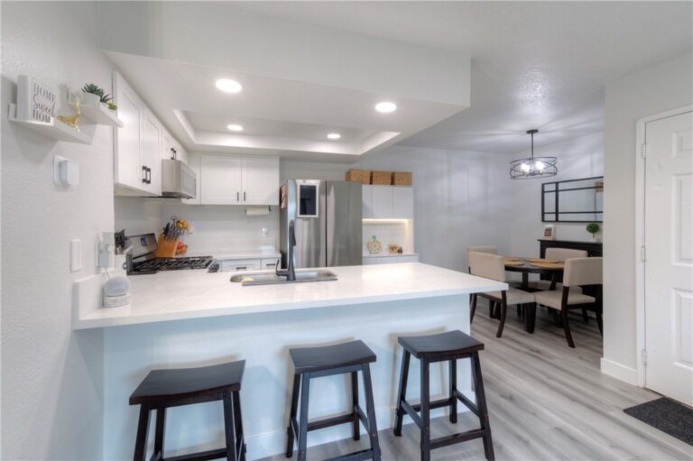 1309 W Mission Boulevard #U-109, Ontario