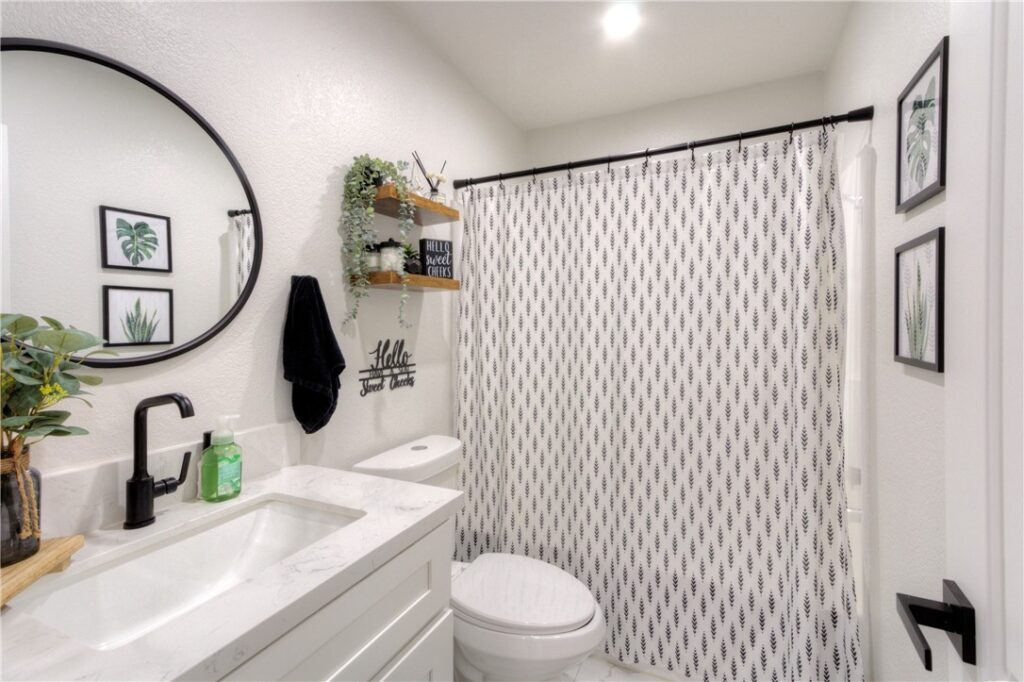 1309 W Mission Boulevard #U-109, Ontario