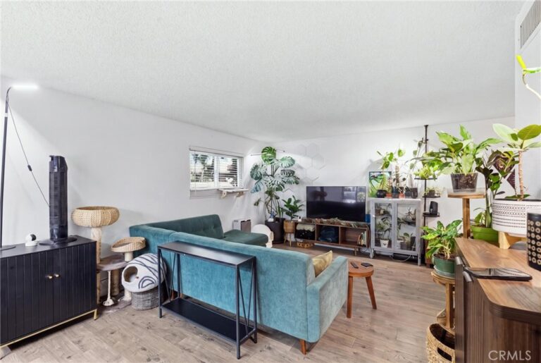 1328 Primrose Street #4, Upland