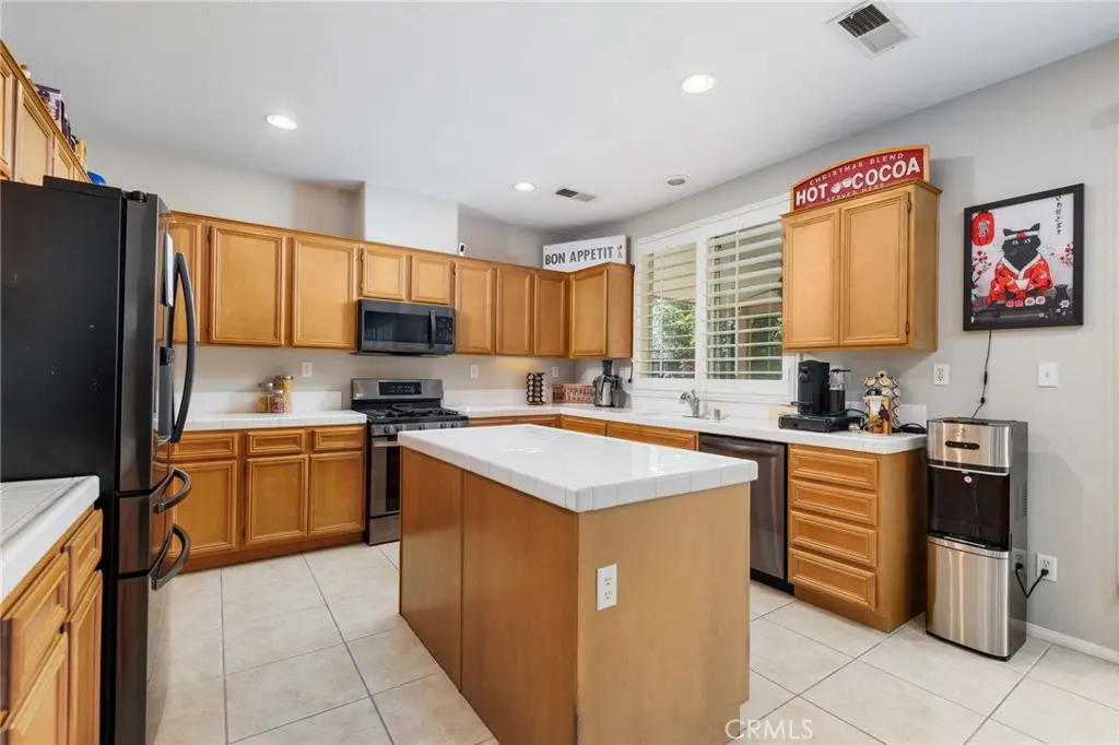 13293 Lilyrose Street, Eastvale