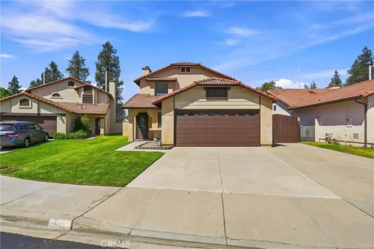 13356 Barcelona Place, Chino