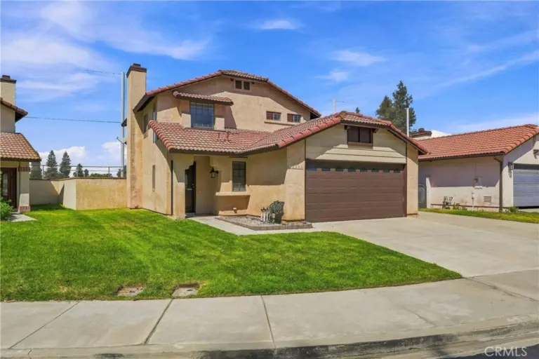13356 Barcelona Place, Chino
