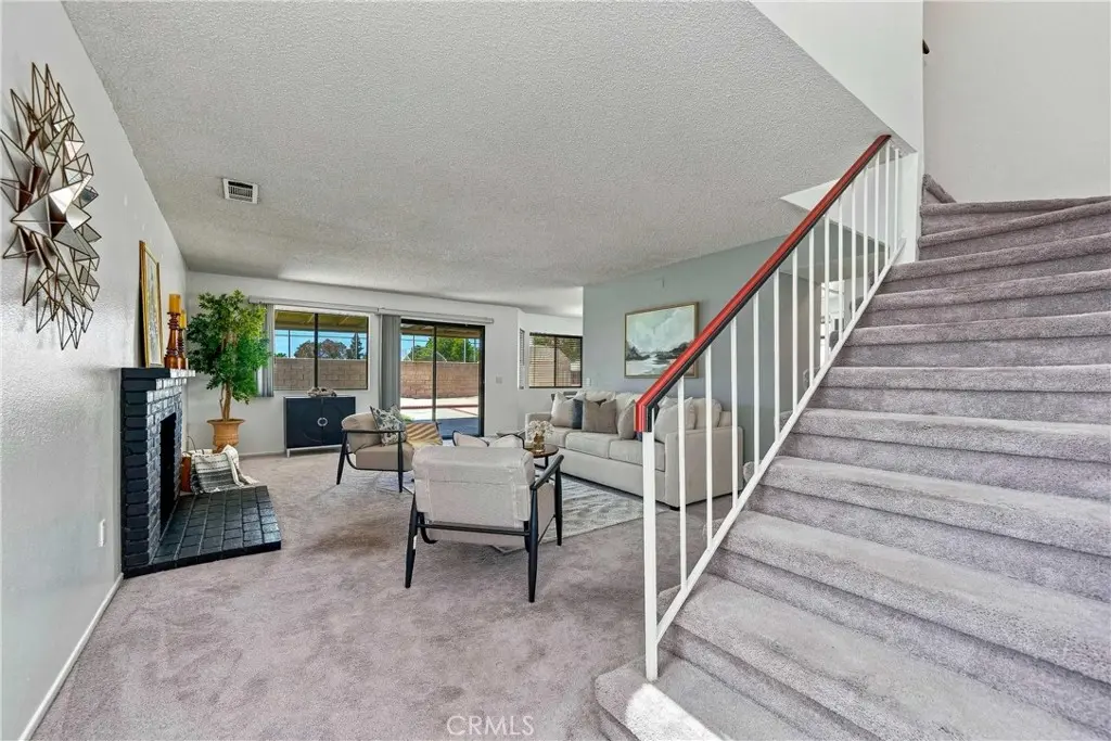 13356 Barcelona Place, Chino