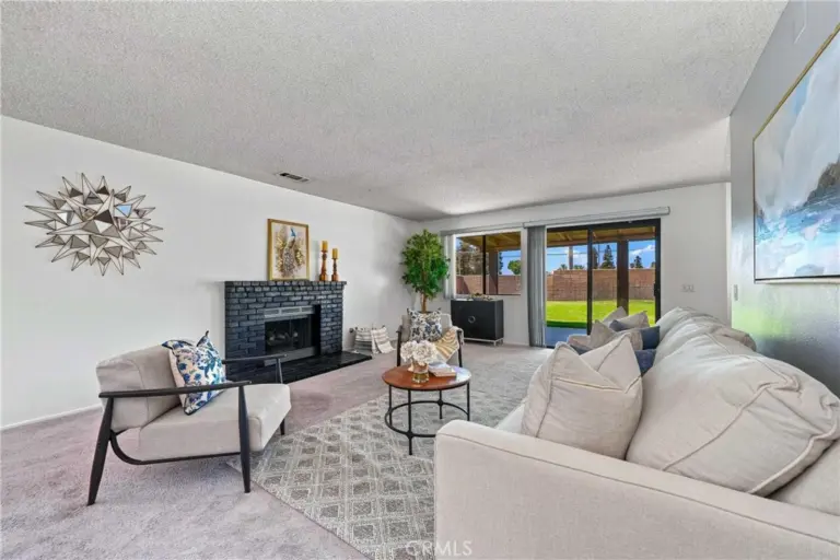 13356 Barcelona Place, Chino