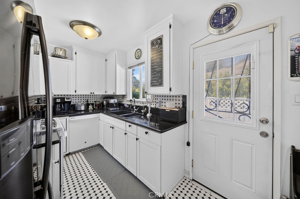 1344 Bonita, La Verne