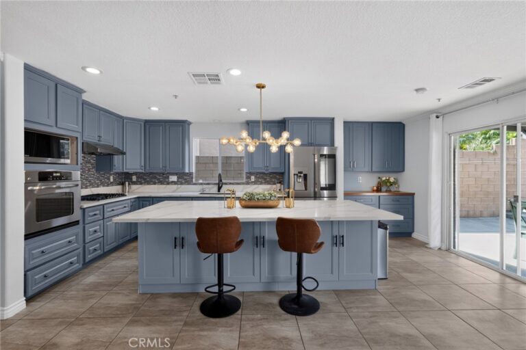 13444 Cumberland Pl, Fontana