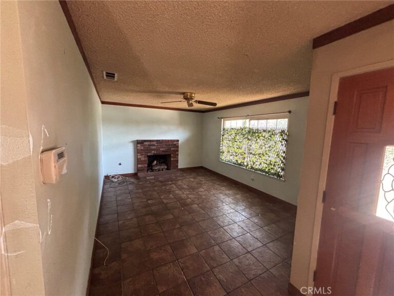1355 N Placer Avenue, Ontario