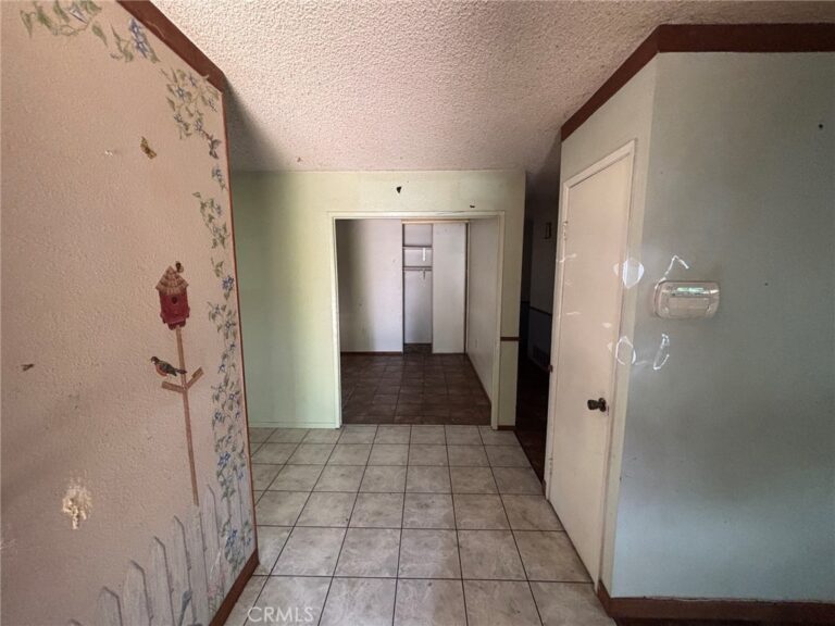 1355 N Placer Avenue, Ontario