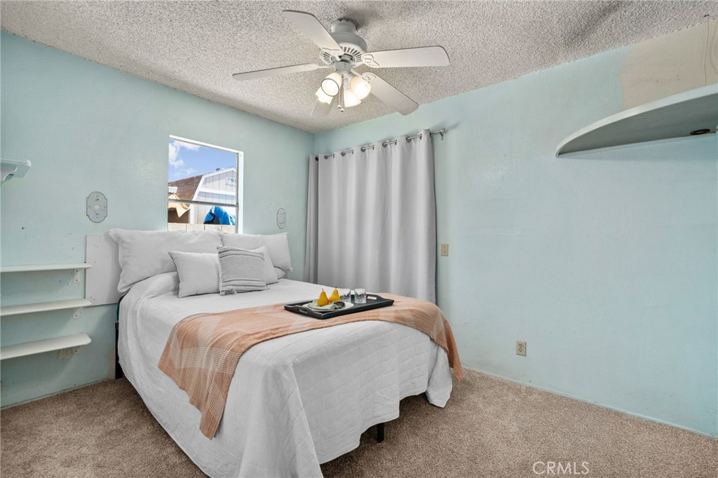 1356 1/2 Bowen, Upland