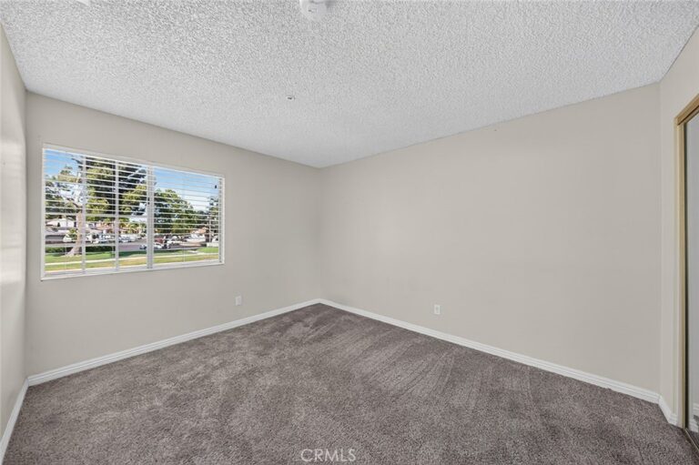 13562 Sutter Court, Fontana
