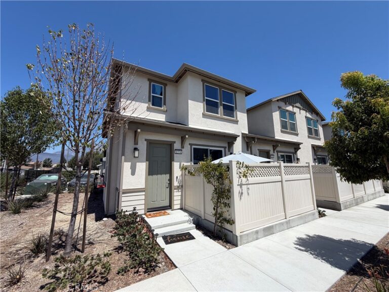 1374 Chervil Way, Upland