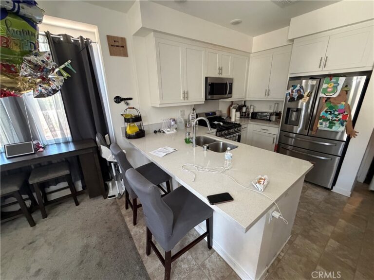 1374 Chervil Way, Upland