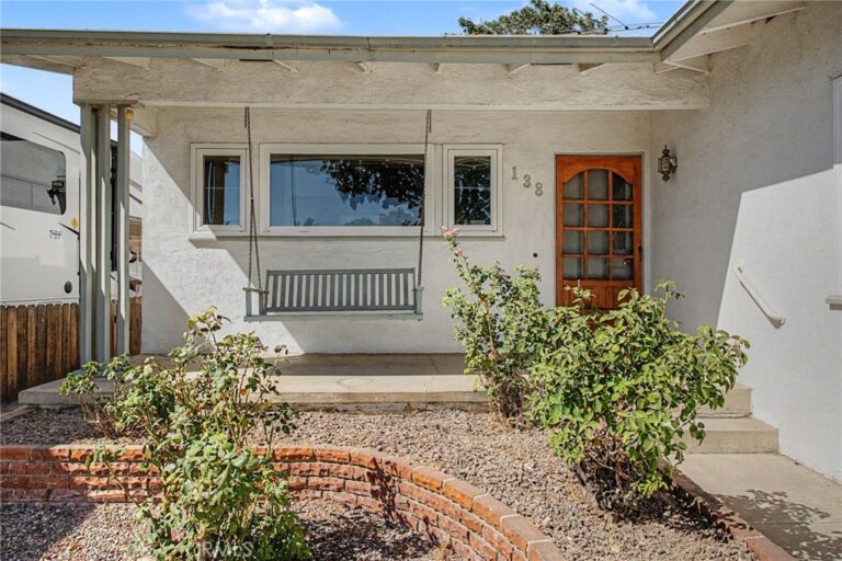 138 N Vecino Avenue, Glendora