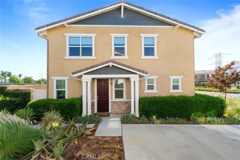 13803 La Pradera, Eastvale