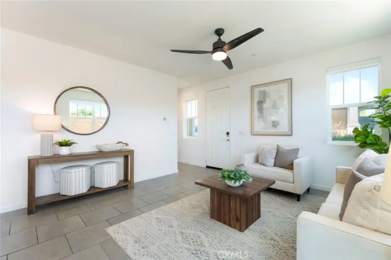 13803 La Pradera, Eastvale