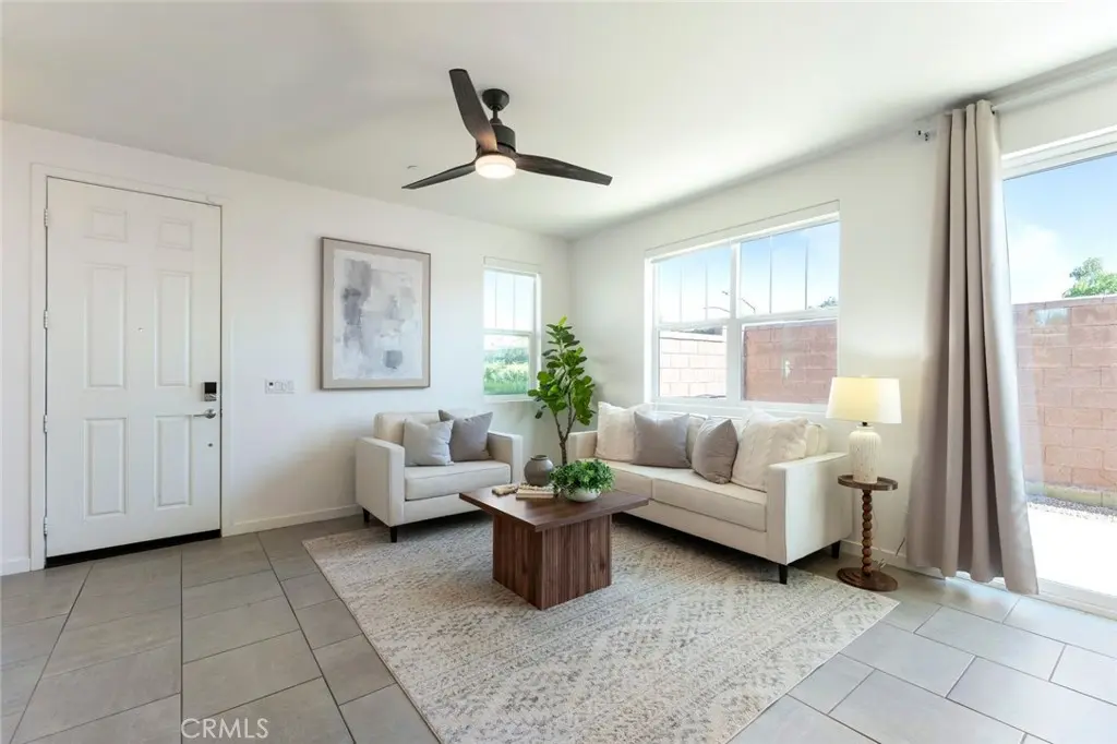 13803 La Pradera, Eastvale