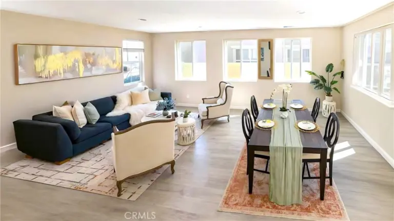 13846 Farmhouse, Chino