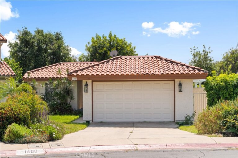 1400 Blossom, Upland