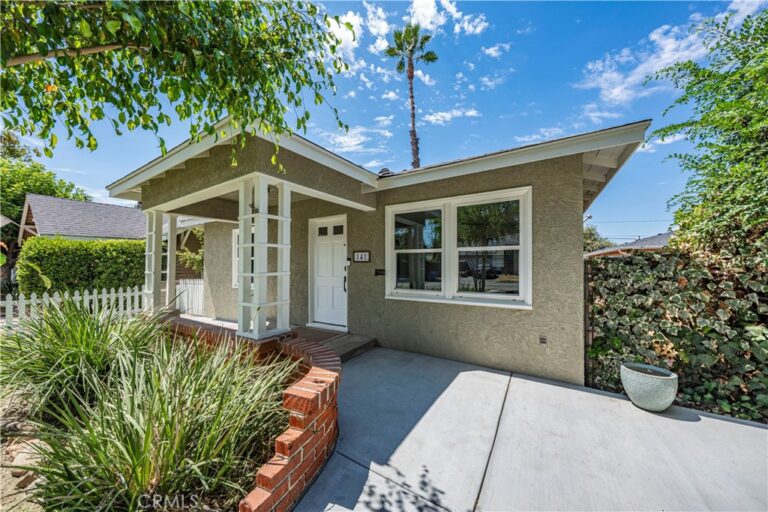 141 S Minnesota Avenue, Glendora