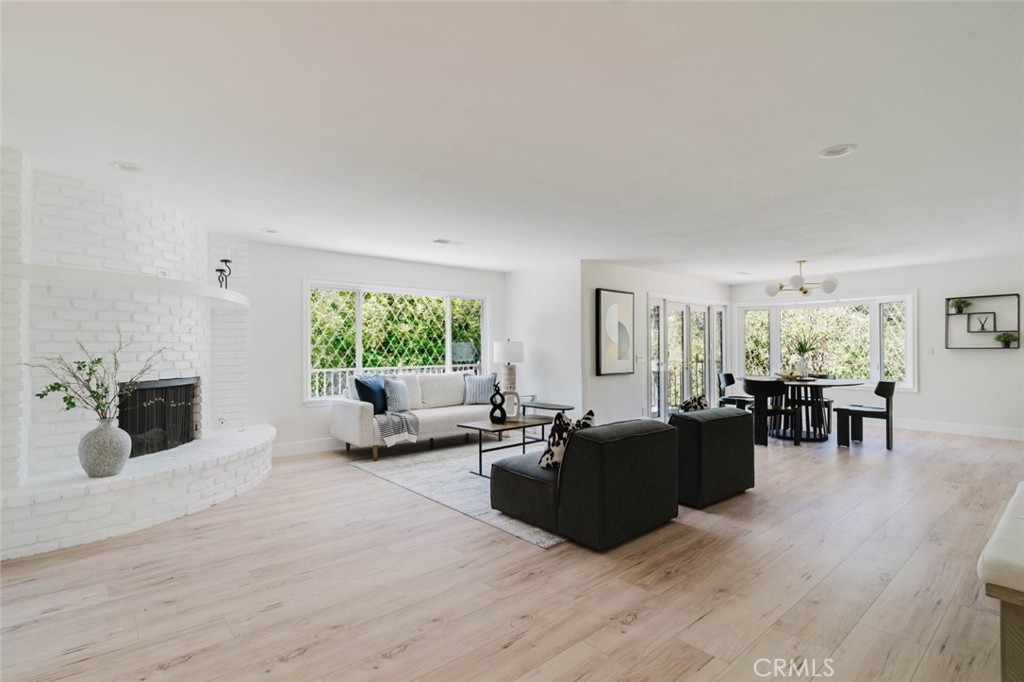 142 Crescent Glen Drive, Glendora