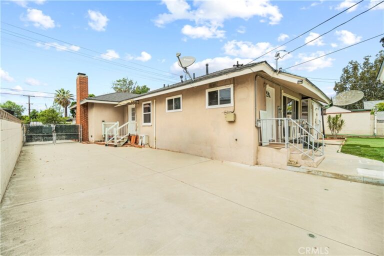 1422 N Sultana, Ontario